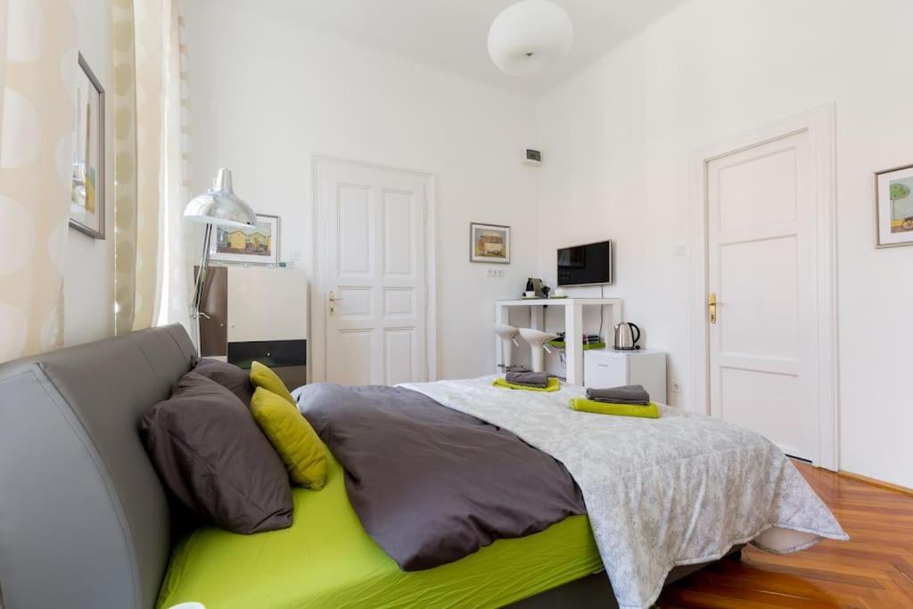 Apartament Riverside Green, 5th District